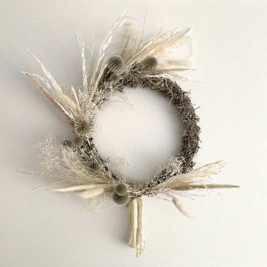 Grey Moss Wreath with thistle